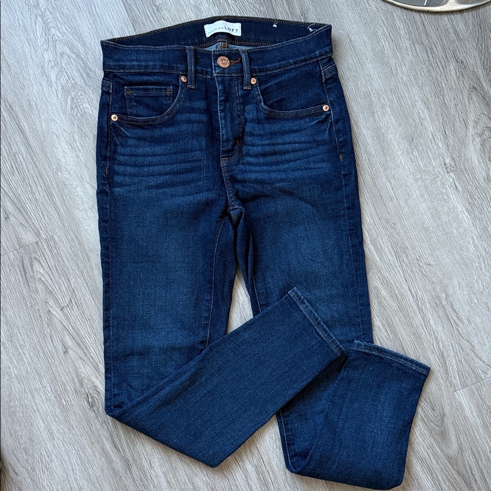 LOFT Women's Deep Indigo Skinny Jeans Size 25